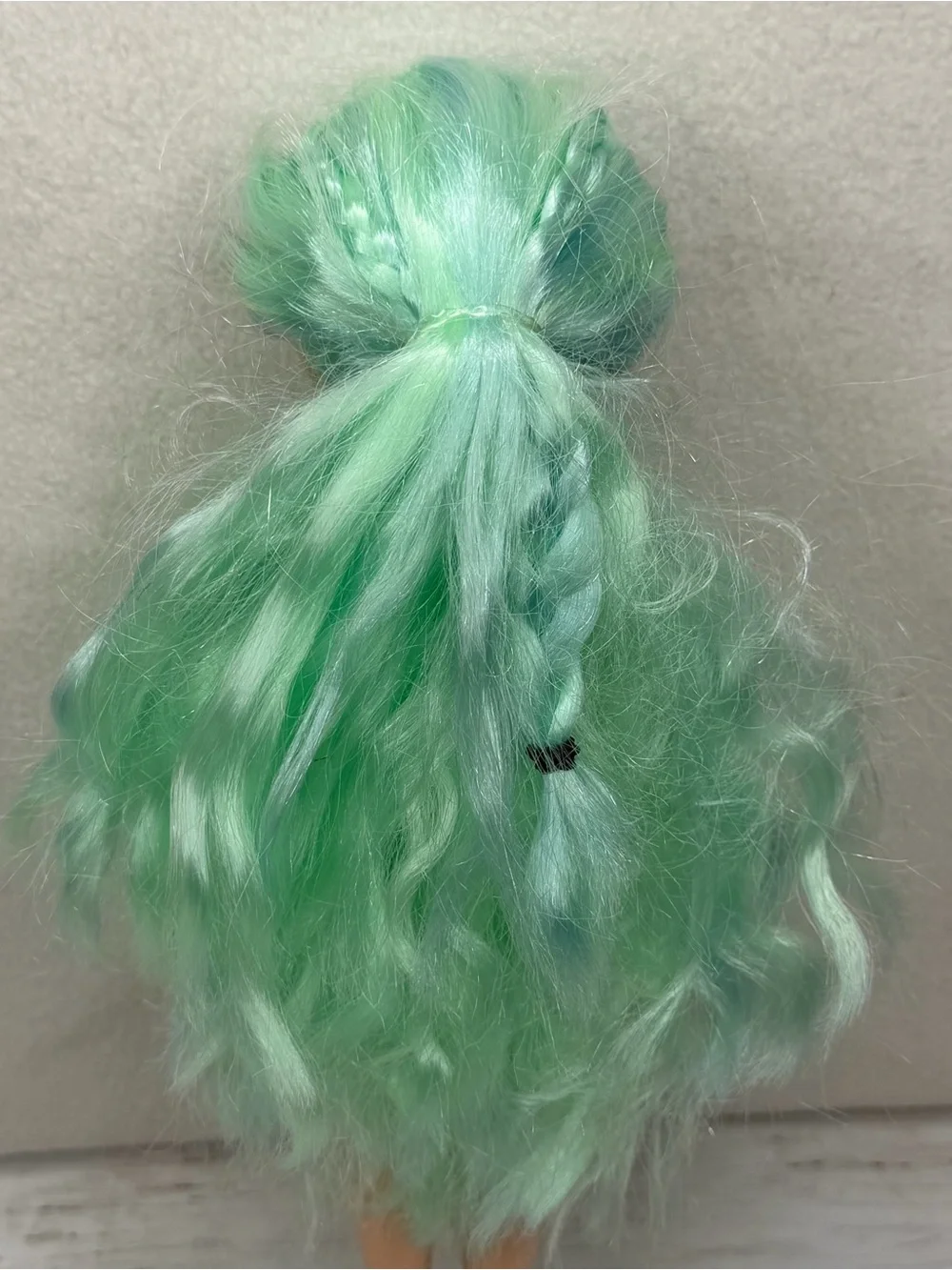 Rainbow High Series 3 Daphne Minton Fashion Doll & Outfits - Mint Green MGA